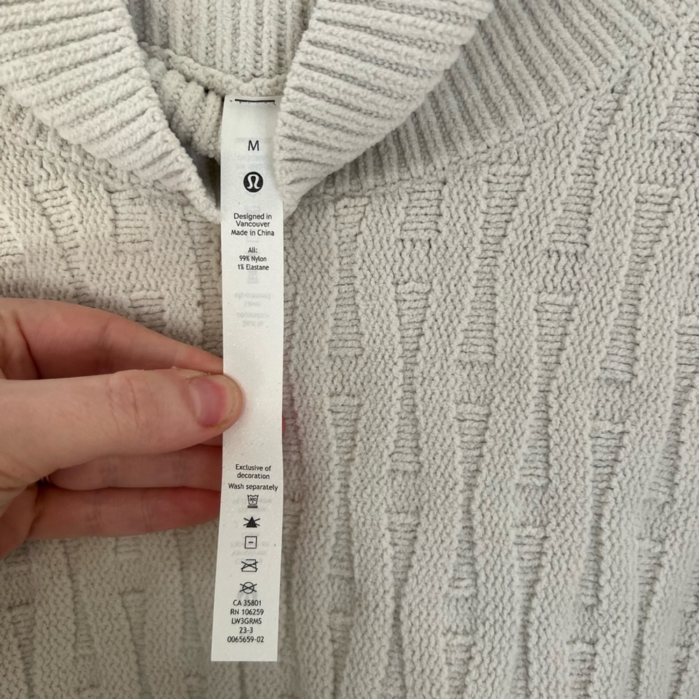 NWT Lululemon Cable Knit Relaxed Fit Sweater in Bone - Picture 12 of 15